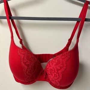 VICTORIA'S SECRET Body by Victoria Push Up Perfect Shape 32DD bra, adjustable